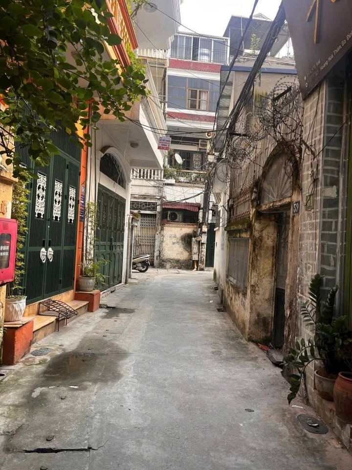 Nhà phố Hoàng Hoa Thám, Ba Đình 42m² giá 9.8 tỷ - Lựa chọn hoàn hảo cho gia đình!