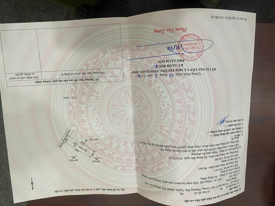 Nhà phố Cao Văn Lầu, Đồng Hới 144m² giá 1.2 tỷ - Vị trí cao ráo, ô tô vào tận nơi!