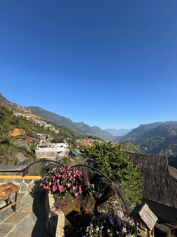 Đất vàng 2 mặt tiền Violet & Mường Hoa, Sa Pa 300m² - Cơ hội đầu tư hiếm có!