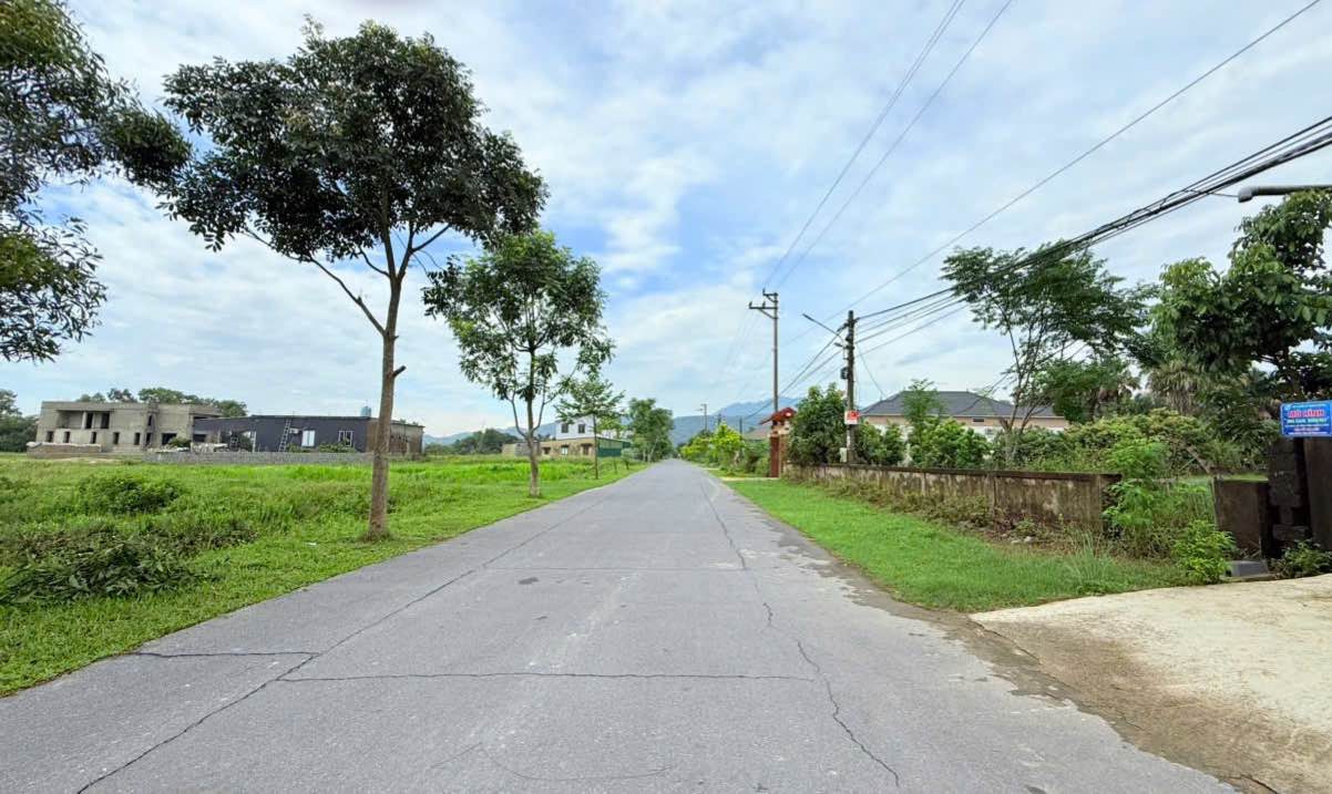 Đất thổ cư thôn Quyết Tiến, Thạch Xuân 150m² giá 900 triệu - Kinh doanh tốt, gần trường!