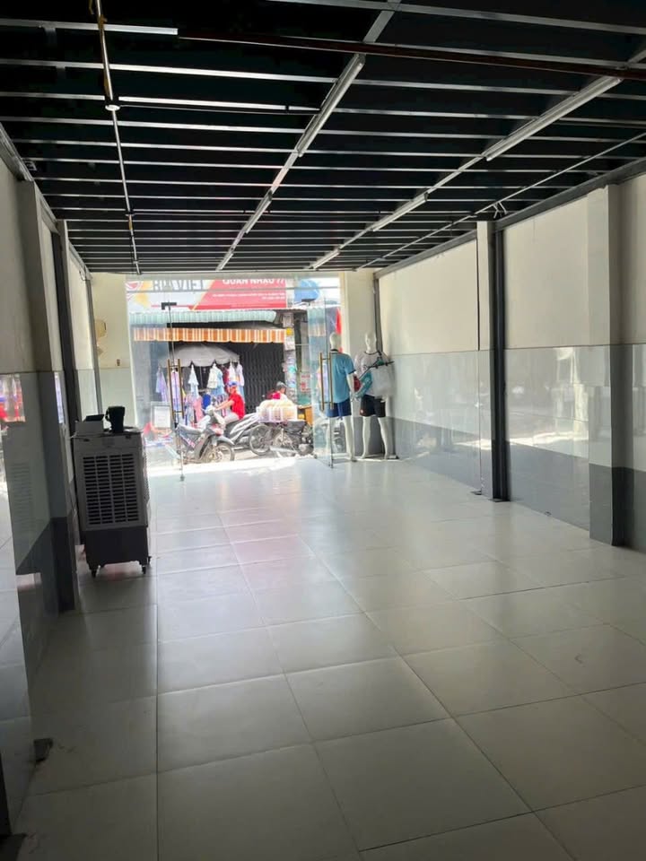Mặt bằng kinh doanh cho thuê đường Bình Thành, quận Bình Tân, 112m² - Giá chỉ 10 triệu/tháng!
