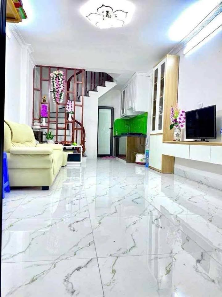 Nhà phố Phúc Tân 25m² giá 6.2 tỷ - Ngõ thông 3m, dân xây chắc chắn!