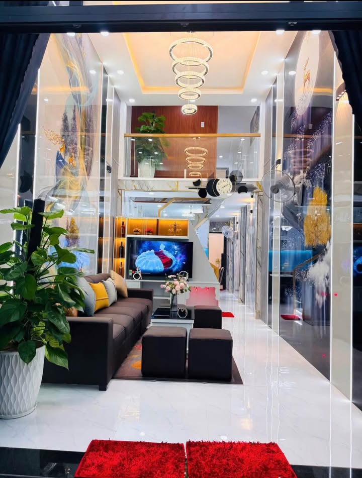 Nhà đúc lững mặt tiền đường HT13, phường Tân Thới Hiệp, quận 12, diện tích 59.4m² - Kinh doanh sầm uất!