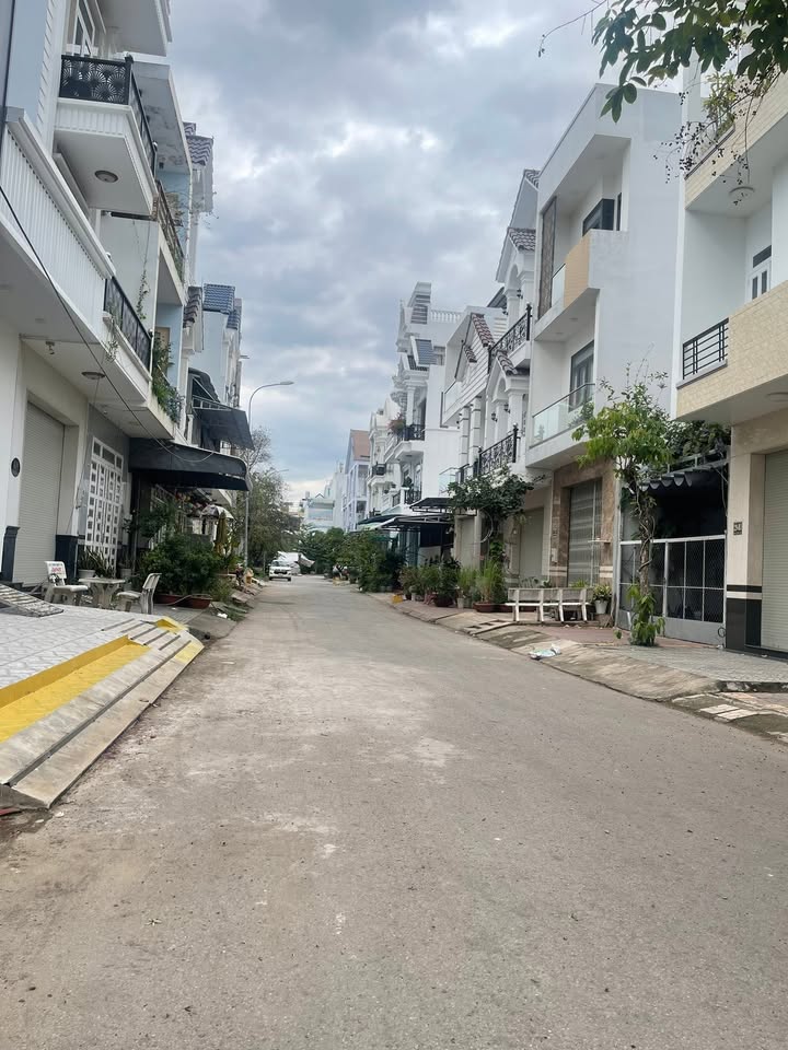 Đất nền bán Gấp đường B1 - KDC Hưng Phú 1, Cái Răng, 72m² - Sổ hồng chính chủ!