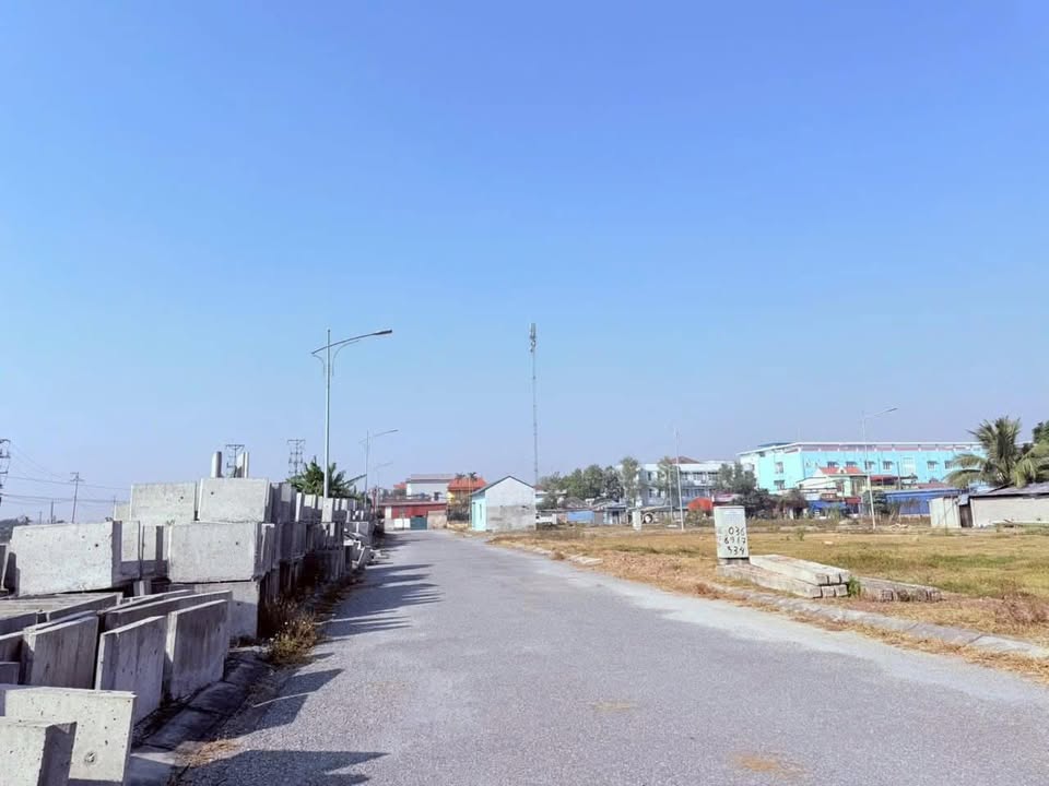 Đất ở Thị trấn Vương, Tiên Lữ 106m² giá 2 tỷ - Cơ hội đầu tư hấp dẫn!