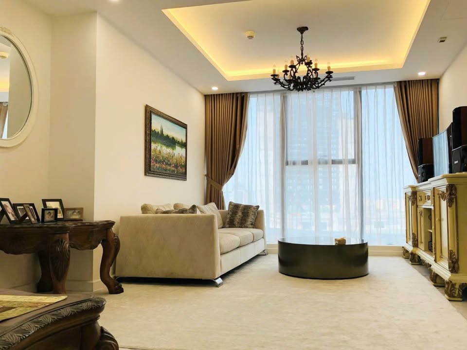 Căn hộ Sunshine City Bắc Từ Liêm 73m² giá 8.2 tỷ - Sổ đỏ chính chủ, nội thất đầy đủ!