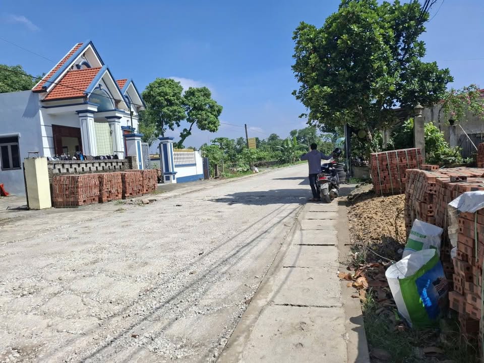 Đất nền Yên Thành, Yên Mô 108m² giá 1.1 tỷ - Kinh doanh phát đạt!