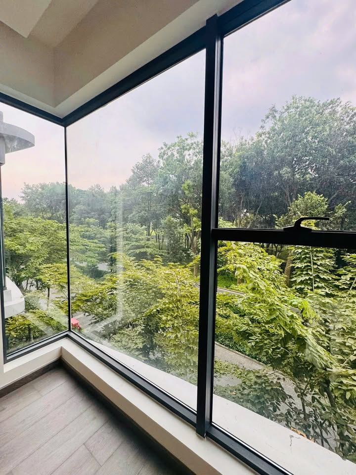 Căn hộ Diamond Centery Tân Phú 121m² giá 9.1 tỷ - Tặng nội thất mới 100%!