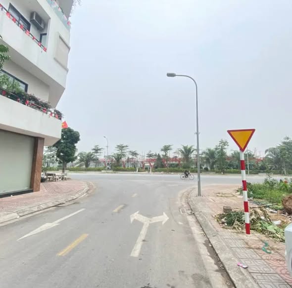 Cho thuê mặt bằng 90m² tại Ngọc Thụy, Long Biên - Không gian lý tưởng cho kinh doanh!