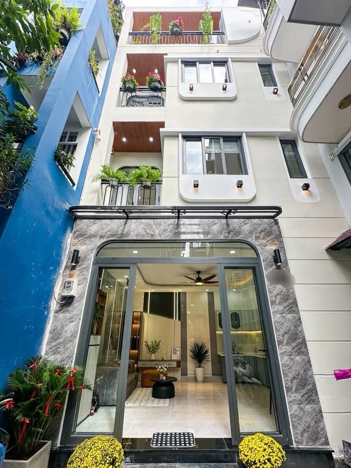 Nhà phố Phú Nhuận 30m² giá 5.85 tỷ - Không gian sống lý tưởng ngay trung tâm!