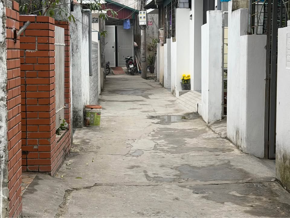 Nhà 1,5 tầng Phú Sơn, Thanh Hóa 70m² giá chỉ 2.55 tỷ - Sẵn sàng vào ở ngay!