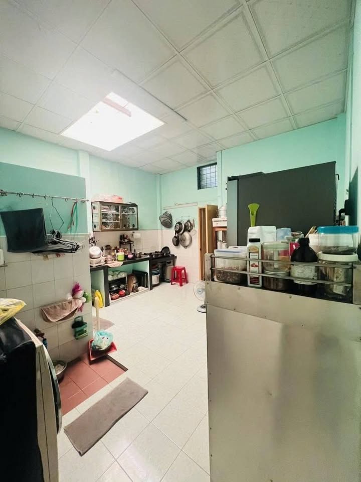 Nhà phố Võ Văn Kiệt, Q.1, 66m² giá 7.5 tỷ - Nhà sạch sẽ, hẻm đẹp!