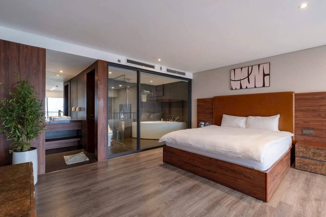 Căn hộ Penstudio Tây Hồ 76m² giá 8 tỷ - View hồ Tây cực đẹp!