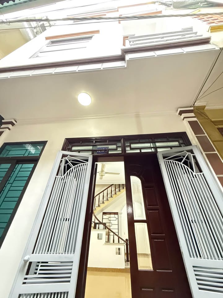 Nhà 3 tầng Bồ Xuyên 50m² giá 2 tỷ - Vị trí trung tâm thuận tiện!