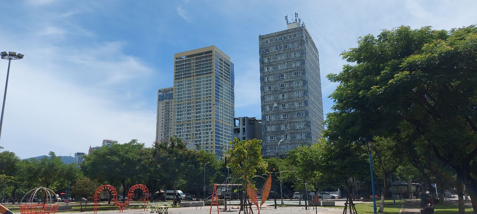 Đất mặt tiền Lê Thước, Đà Nẵng 90m² giá 16 tỷ - Cơ hội đầu tư sinh lợi cao!