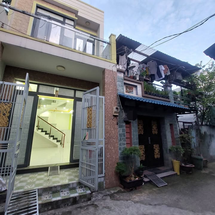 Nhà phố Tân Thới Nhất 44m² giá 3.8 tỷ - Nhà đẹp mới tinh, sổ hồng riêng!