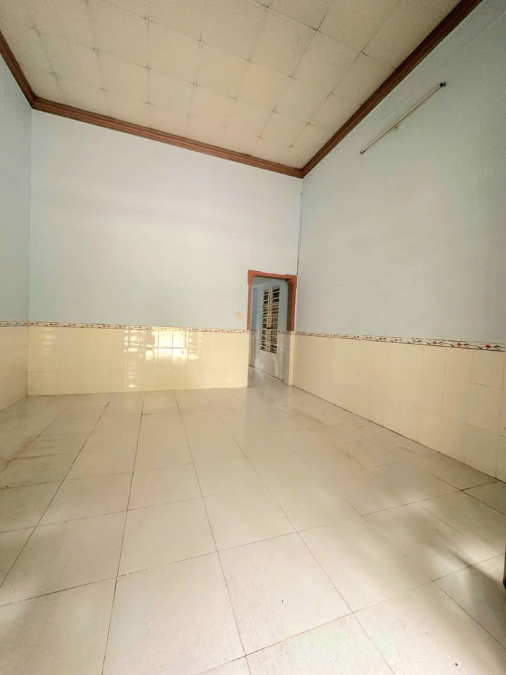 Nhà mặt tiền Đường Hùng Vương Đồng Phú 100m² giá 1.5 tỷ - Cơ hội sở hữu ngay!