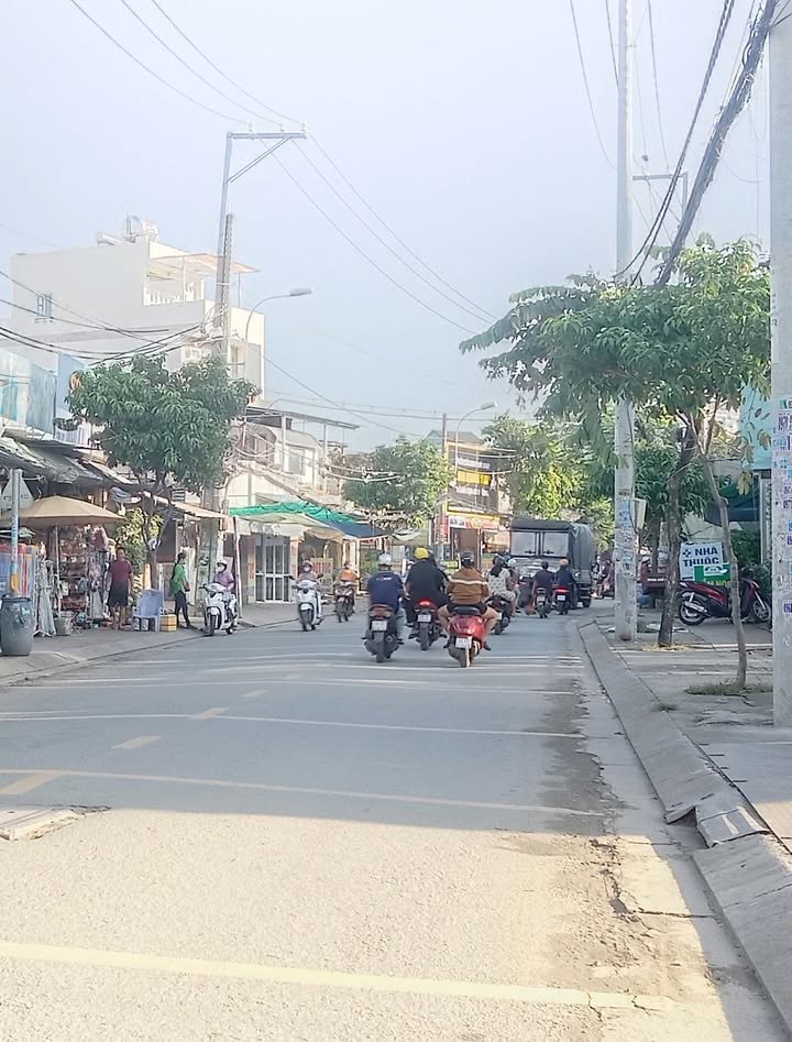 Nhà mặt tiền Bình Chiểu 100m² giá 8 tỷ - Dáng đất nở đẹp, kinh doanh thuận lợi!