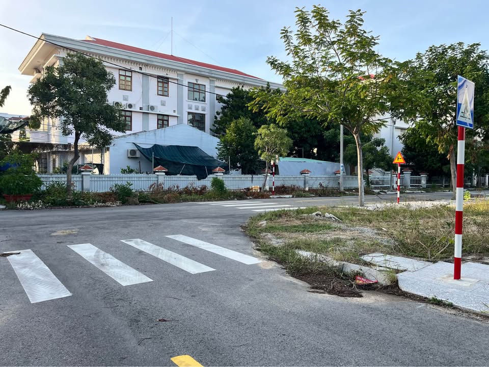 Đất nền dự án K2 Phan Rang 282m² giá 10 tỷ - Hai mặt tiền đường nhựa rộng rãi!