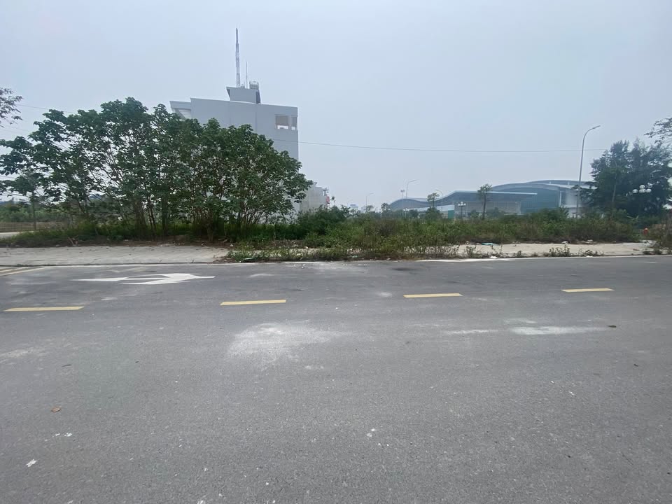 Đất nền góc LK3 khu ĐT Nguyễn Công Trứ, 92m² - Lộc lá đầu tư sinh lời!