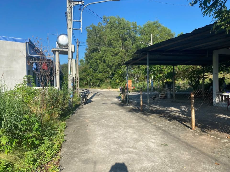 Đất nền mặt tiền đường bê tông Lai Uyên 150m² giá chỉ 700 triệu - Cơ hội đầu tư sinh lời!