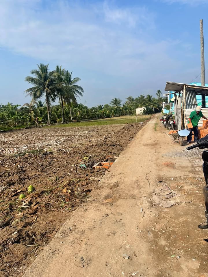 Đất nền phường Trung An, Mỹ Tho 78m² giá 630 triệu - Vị trí đắc địa, gần đường lớn!