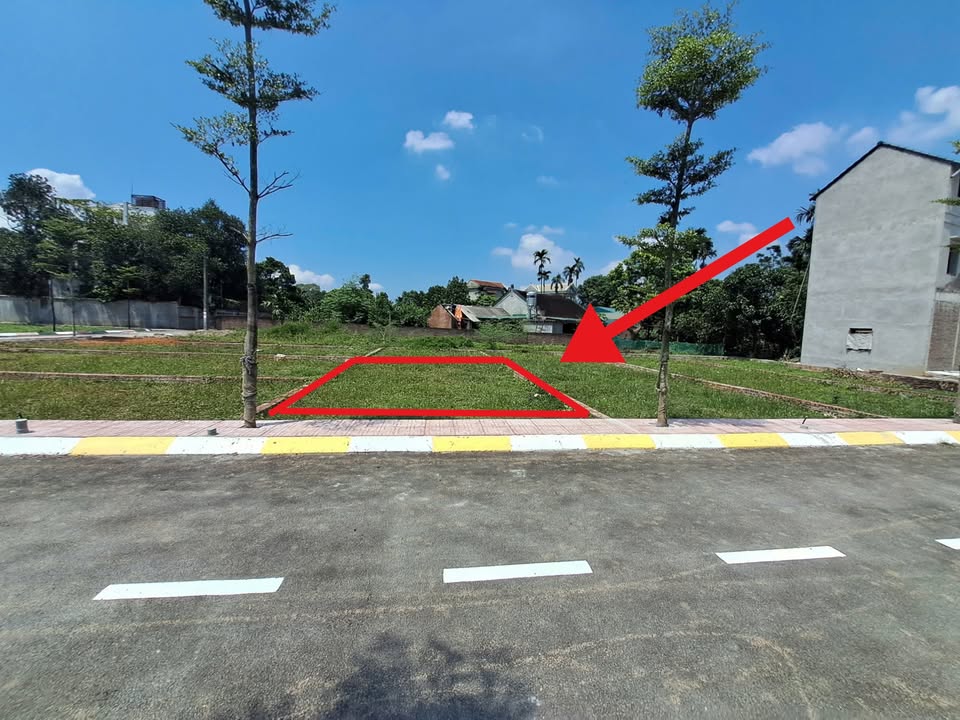 Lô đất Phú Cát 100m² giá thỏa thuận - Đường ô tô thuận tiện, sổ đỏ chính chủ!