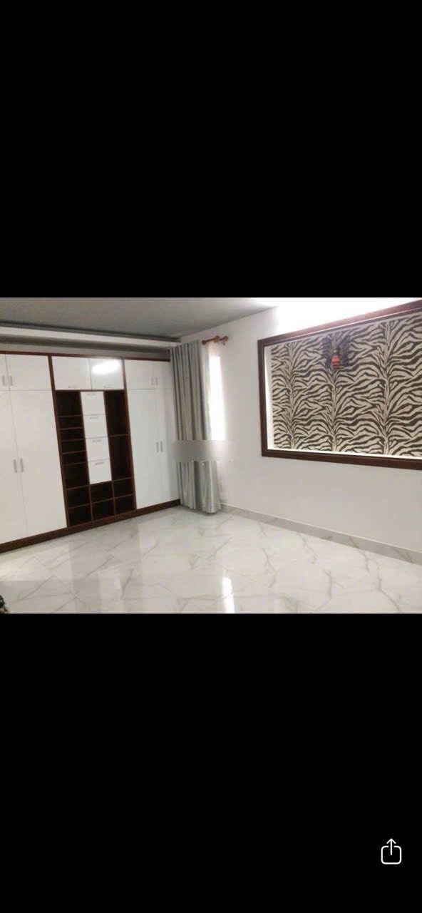 Nhà nguyên căn hẻm xe hơi Tô Hiến Thành, Quận 10 - Diện tích 70m², giá 28 triệu/tháng