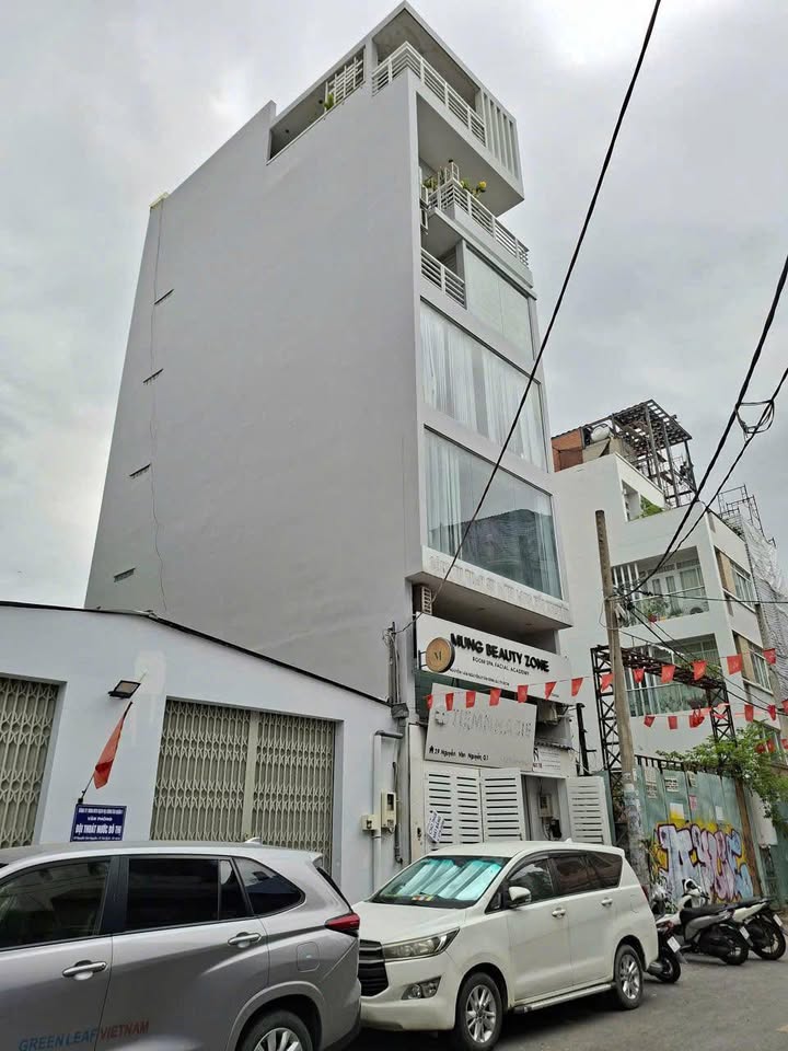 Mặt bằng kinh doanh cho thuê Nguyễn Văn Nguyễn Q.1 25.6m² giá 10 triệu - Địa điểm lý tưởng để khởi nghiệp!