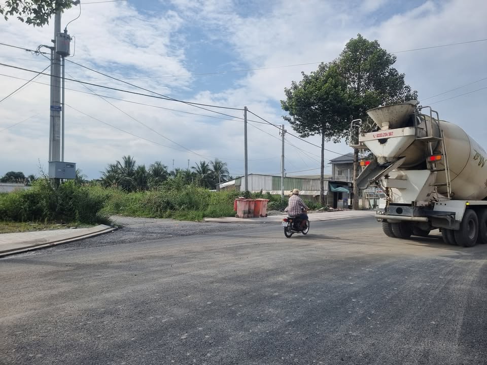 Đất nền góc 2 mặt tiền KCN Long Đức, Trà Vinh 125m² giá 1.05 tỷ - Pháp lý rõ ràng!