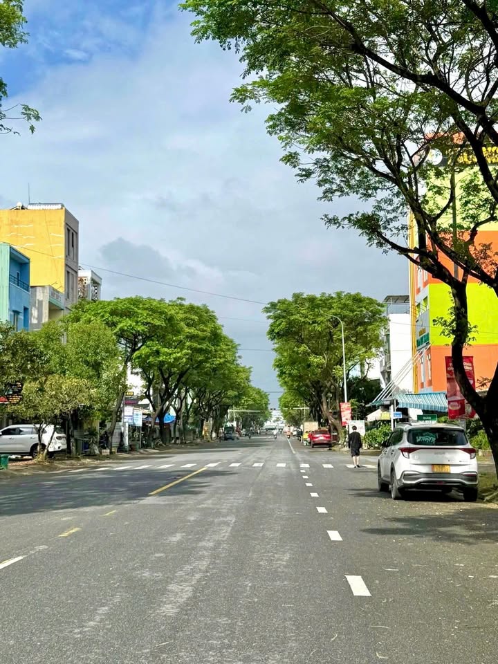 Đất mặt tiền Kinh Dương Vương, Liên Chiểu 180m² giá 17.5 tỷ - Cơ hội đầu tư hiếm hoi!