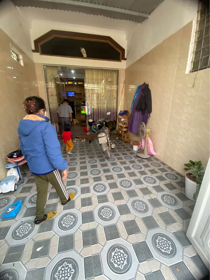 Nhà 2 tầng đường Hoàng Thiết Tâm, 65m² giá 1.7 tỷ - Sẵn sàng vào ở!