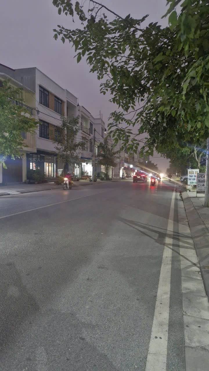 FrontHouse mặt tiền đường Máng Nước An Dương 71m² giá 7.1 tỷ - Kinh doanh sầm uất!