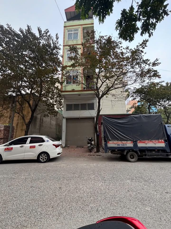 Nhà 5 tầng Phú Lương 46m² giá 12 tỷ - Ô tô vào nhà, vừa ở vừa kinh doanh!