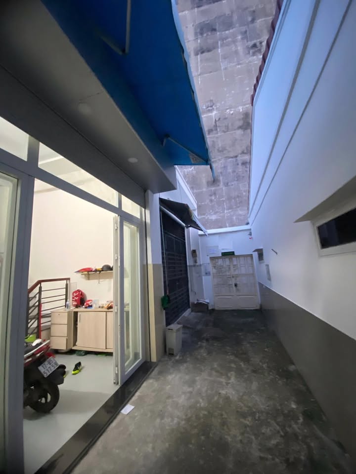 Nhà bán quận 5, 64m² giá 7.95 tỷ - Mặt tiền Phan Văn Trị, cho thuê hoặc ở ngay!