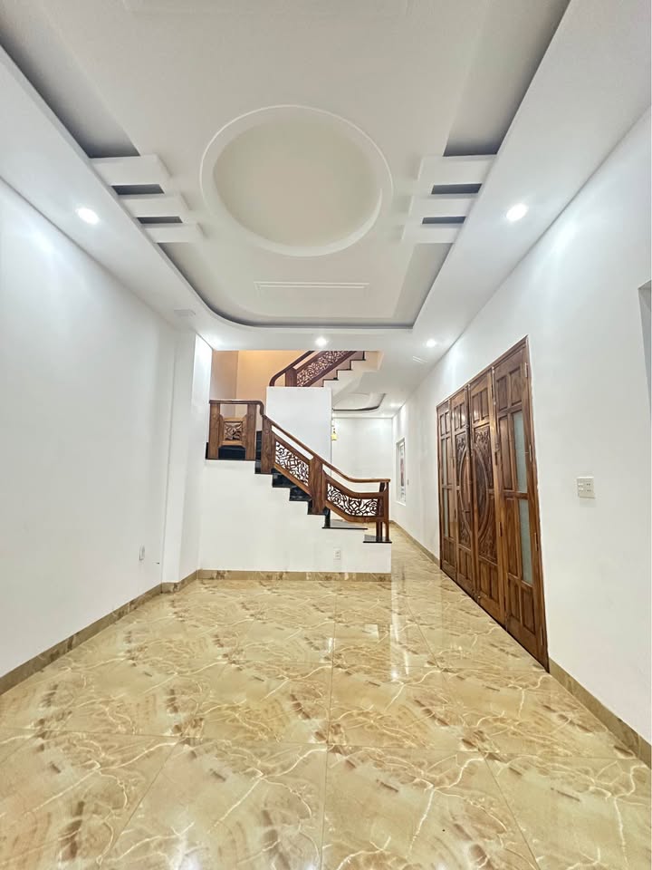 Nhà cho thuê 1 trệt 2 lầu tại hẻm Huyền Trân Công Chúa, Vũng Tàu 90m² - Giá chỉ 12 triệu/tháng!