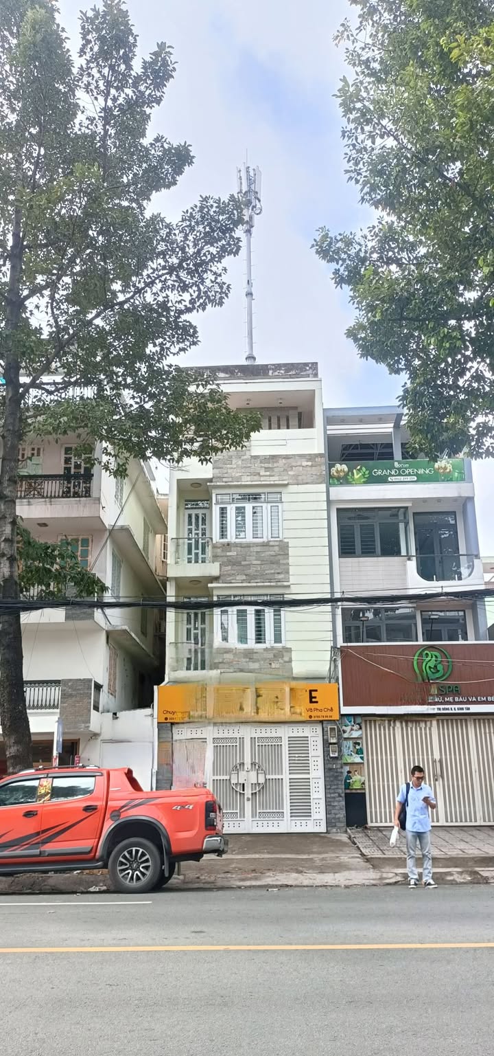 Cho thuê nhà mặt tiền đường nội bộ khu Tên Lửa, Bình Tân - 100m², giá 35 triệu/tháng - Kinh doanh sầm uất!