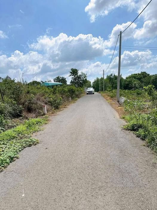 Đất nền Kim Long 14,400m² giá 3.7 tỷ - Tiềm năng nghỉ dưỡng tuyệt vời!