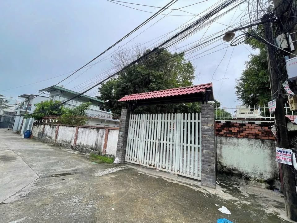 Biệt thự cũ đường Đỗ Xuân Hợp, Q9, DT 874m² - Cơ hội đầu tư lý tưởng!