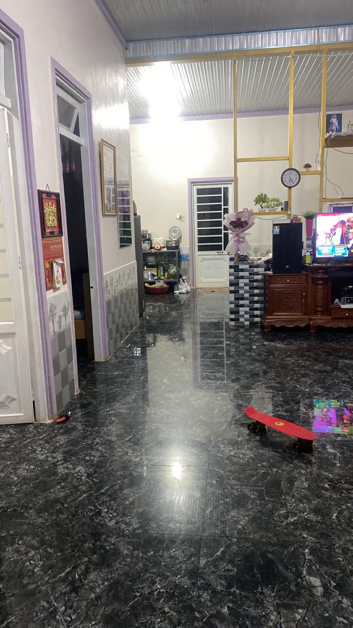 Đất nền Nam Ban 728m² giá 2.3 tỷ - Sẵn nhà ở ngay, tiện ích đầy đủ!