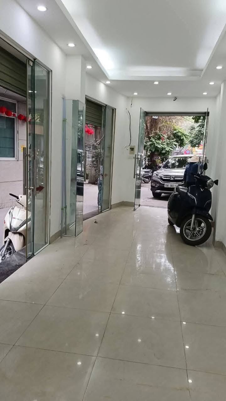 Nhà mặt phố Ngõ Quỳnh, Quỳnh Mai, 33m² giá 6.5 tỷ - Kinh doanh tuyệt vời!