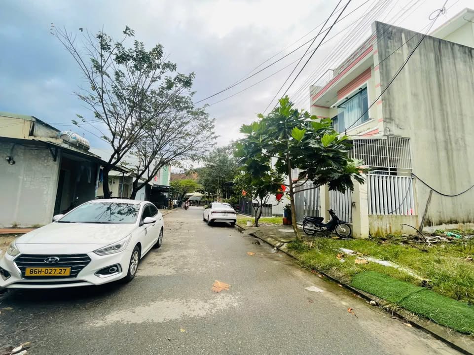 Đất mặt tiền đường Âu Cơ, Liên Chiểu, Đà Nẵng 100m² giá 3.89 tỷ - Đầu tư sinh lời ngay!