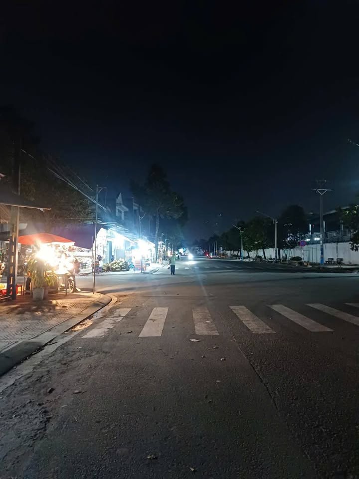 Bán đất Dĩ An 137m² giá 6.5 tỷ - Đầu tư sinh lời ngay với dãy trọ