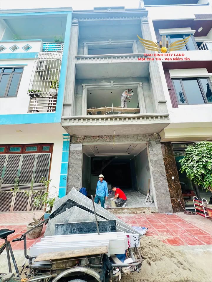 Nhà 3 tầng Trần Lãm, Thái Bình 55m² giá 4 tỷ - Ô tô đỗ cửa, tài lộc vượng phát!