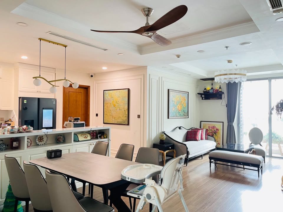 Căn hộ Times City 110m² giá 12 tỷ - Thiết kế góc thoáng, nội thất đầy đủ!