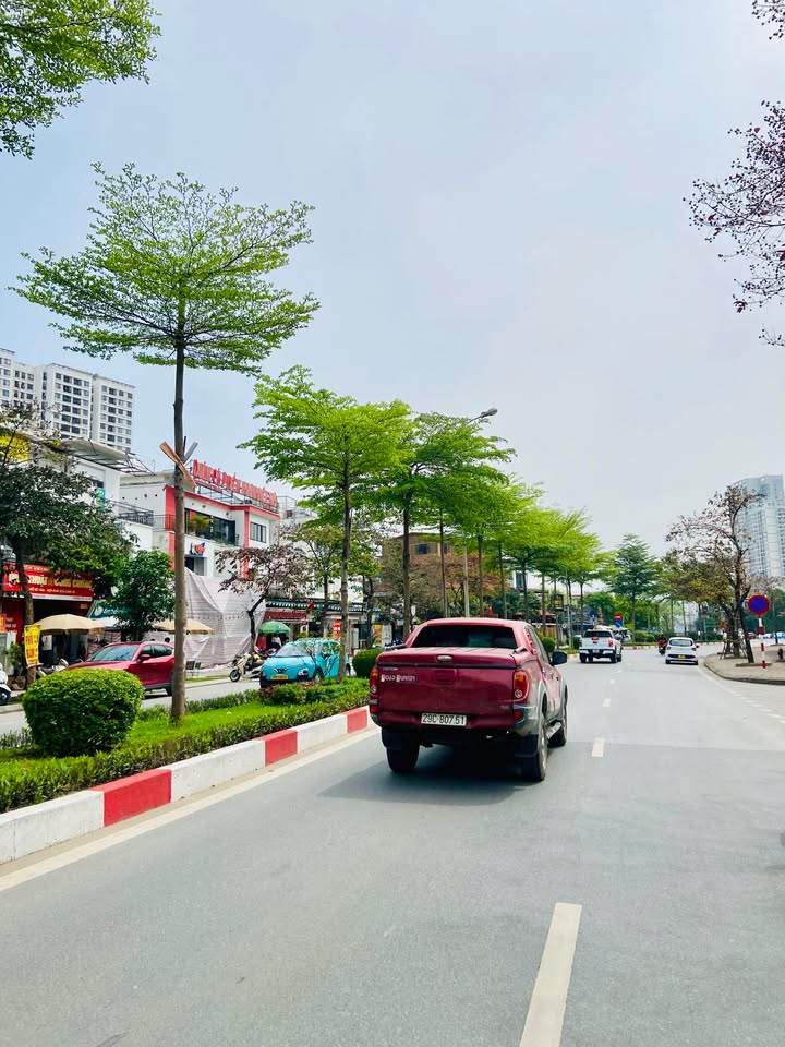 Nhà đẹp đường Ngoại Giao Đoàn 60m² giá 14.8 tỷ - Sổ đỏ chính chủ, ô tô tránh nhau