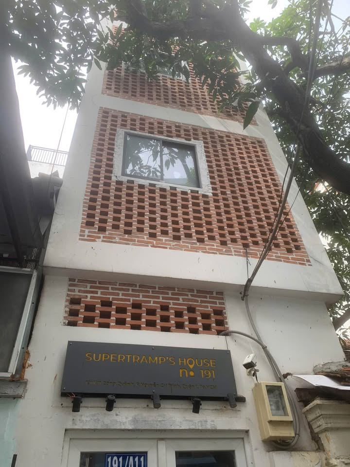 Căn hộ dịch vụ A11 Cống Quỳnh, Q1 - Diện tích 77m², Pháp lý sổ đỏ - Đầu tư sinh lời cao!