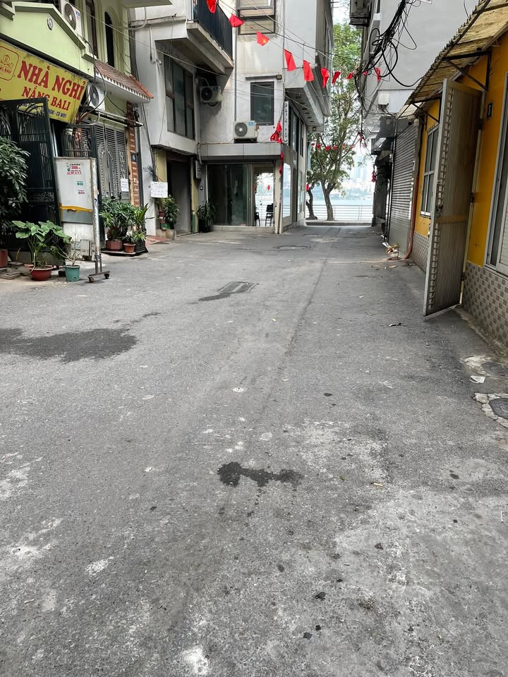 Nhà phố Trích Sài Tây Hồ Hà Nội 35m² giá 18.5 tỷ - Lô gốc hai mặt thoáng