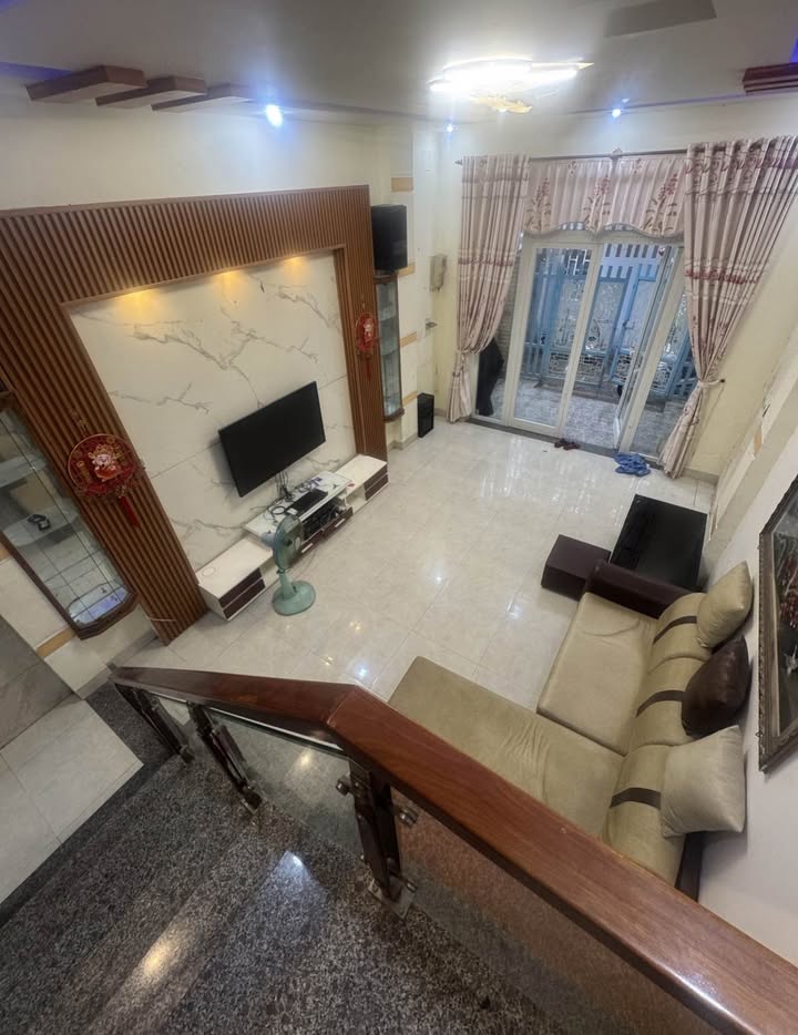 Nhà 2 tầng 79m² Trưng Nữ Vương, Hải Châu chỉ 5.39 tỷ - Sổ đỏ chính chủ!