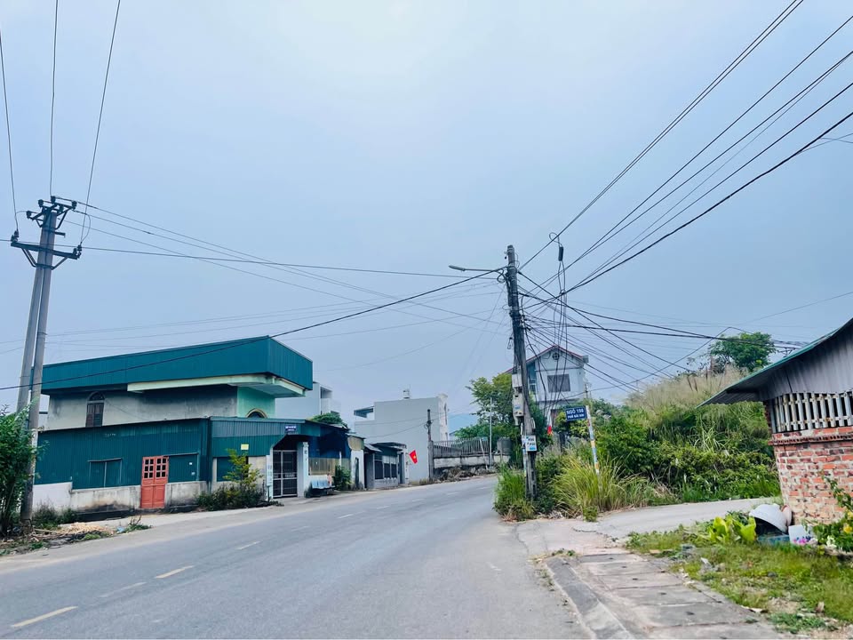 Đất nền chính chủ Ngõ 198 Bãi Dài, 110m² giá chỉ 900 triệu - Đường ô tô vào tận nơi!